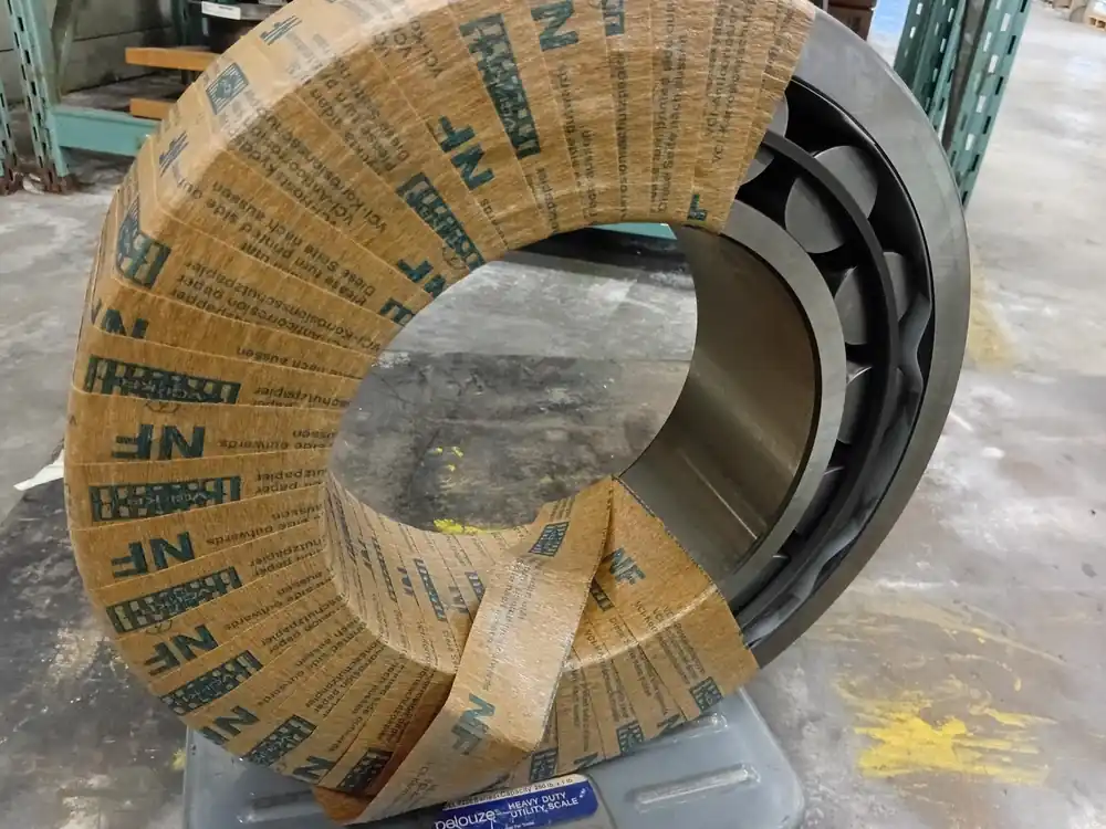 Cylindrical Roller Bearing 220mm ID x 400mm OD x 108mm W, Z-567498.ZL-K-W209B