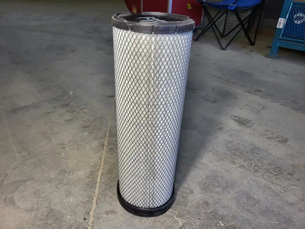 Safety Radialseal Air Filter P777869