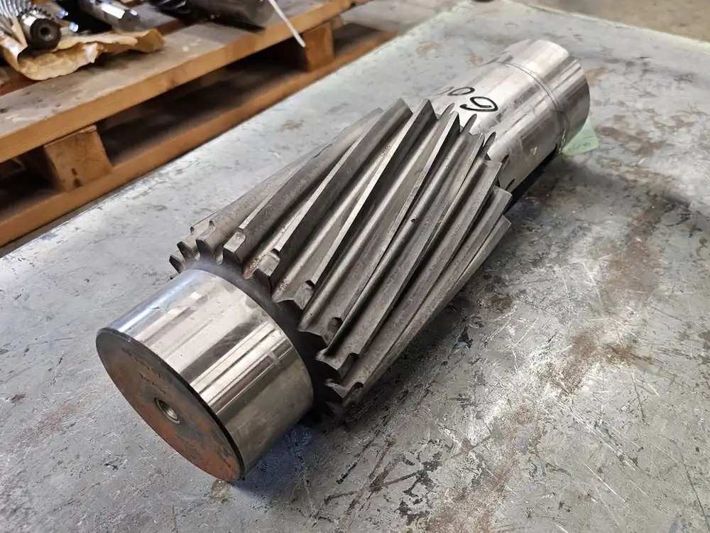 Low Speed Pinion C/W Shaft PSA10Q2