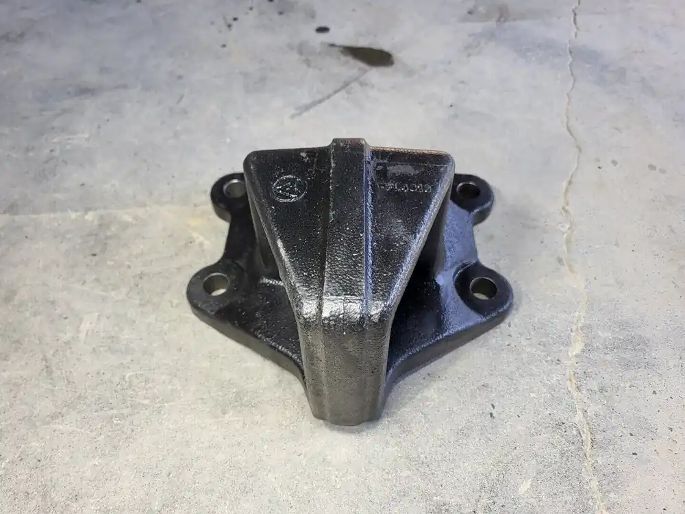 Rear Hanger Bracket 1615434000