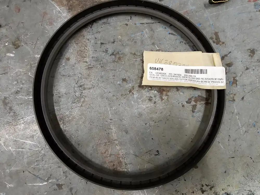 Oil Seal 220-250-15, 220x250x15mm