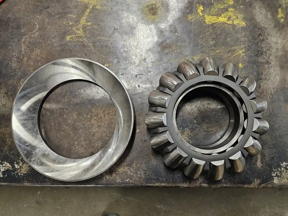 Spherical Roller Thrust Bearing 120mm ID x 250mm OD x 78mm W, 29424E