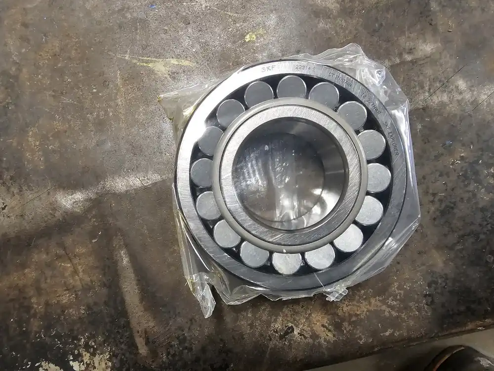 Spherical Roller Bearing 70mm ID x 150mm OD x 51mm W, 22314E