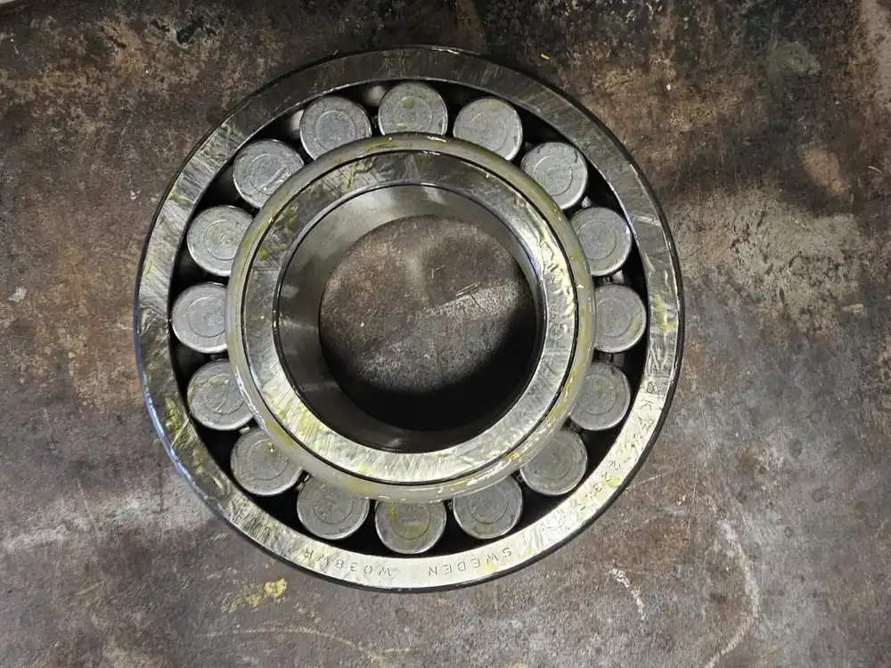 Spherical Roller Bearing 85mm ID x 180mm OD x 60mm W, 22317EK