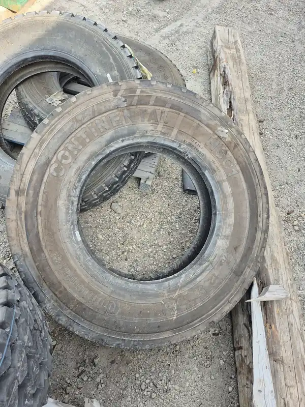 Tire - 12R24.5