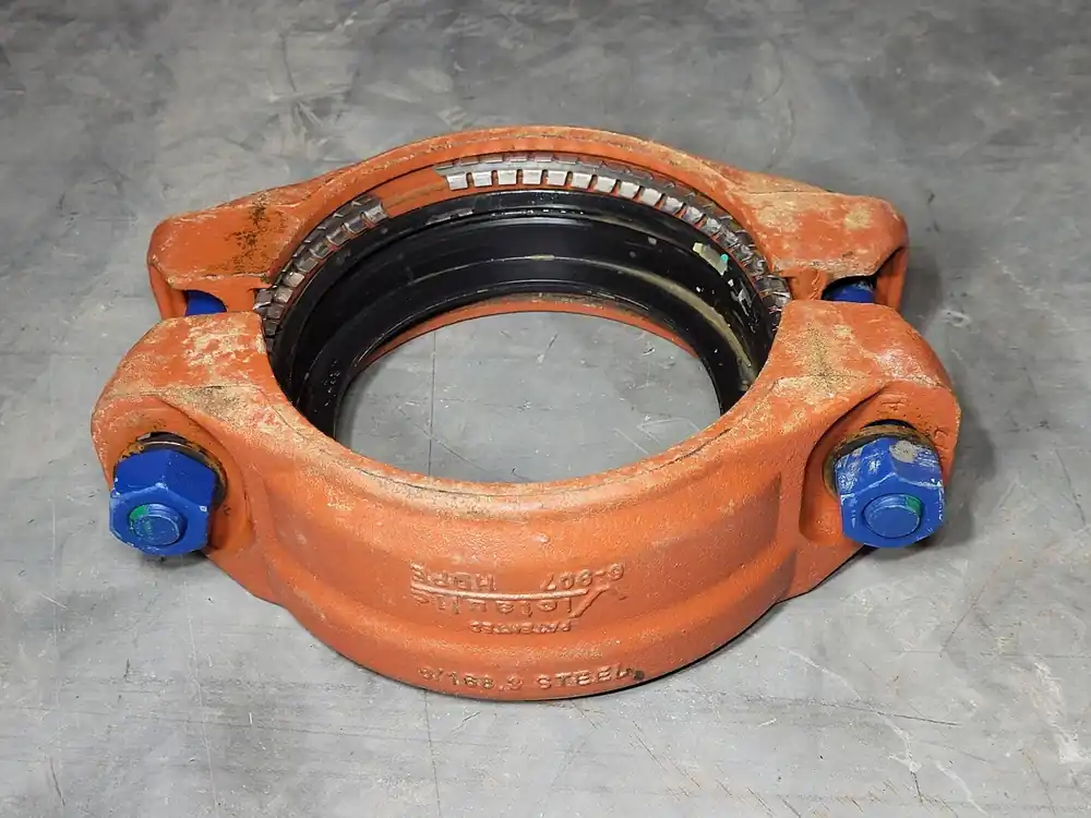 6" Transition Coupling for Polyethylene-to-Steel Pipe Style 907
