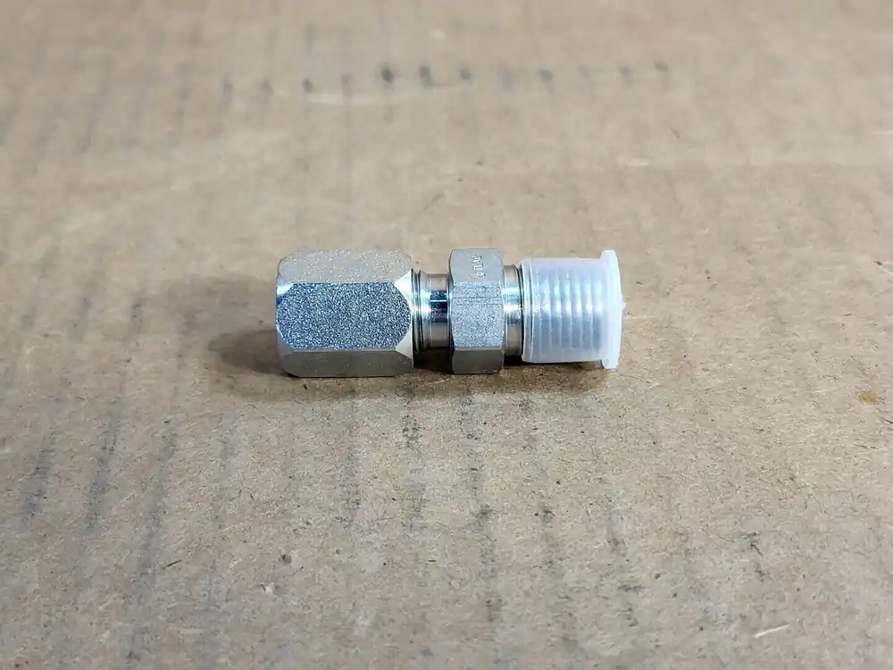 Connector,Male Tube 009936-001