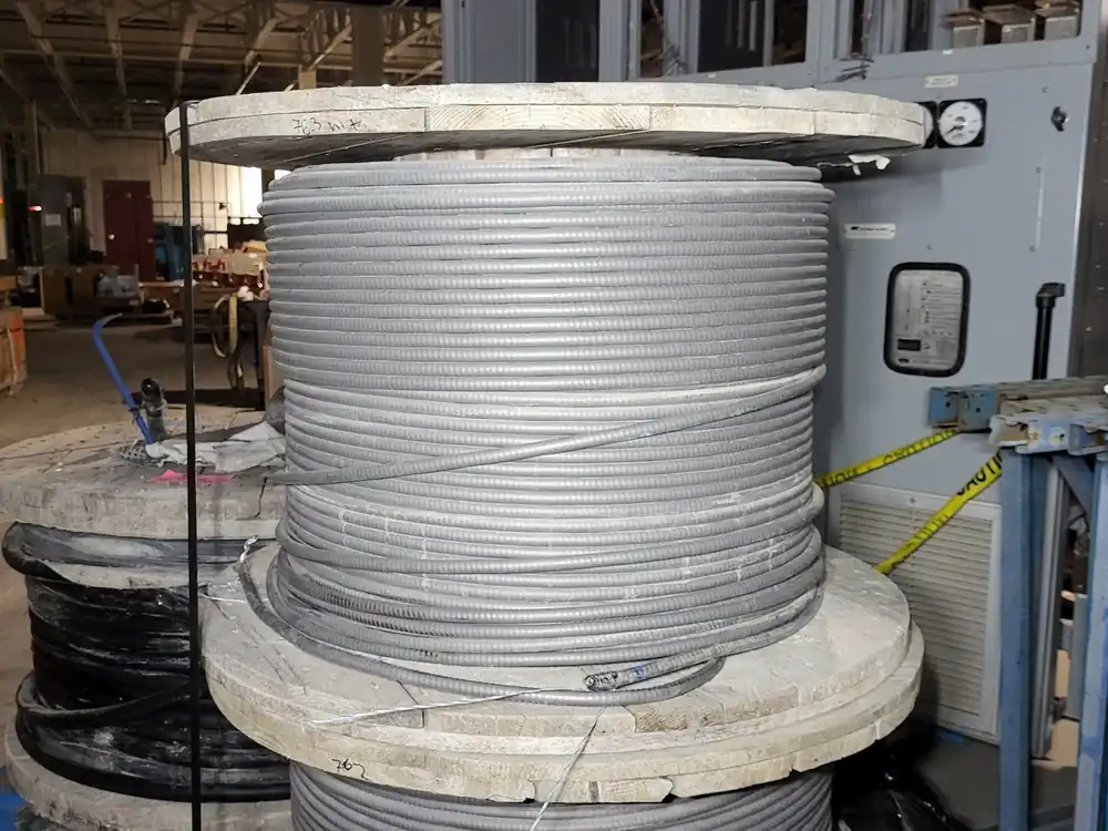 2500 ft Cable Reels 16 AWG, 300V, 23507D