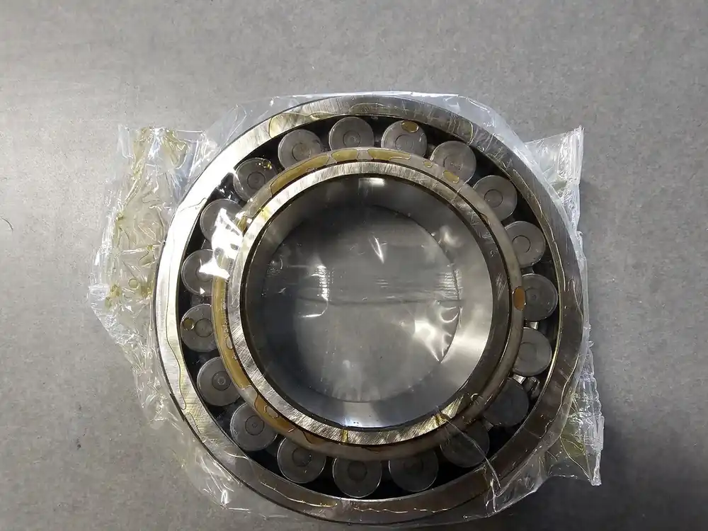 Spherical Roller Bearing 100mm ID x 180mm OD x 46mm w, 22220 EK/C3