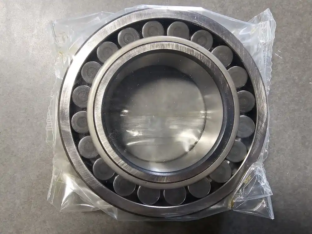 Spherical Roller Bearing 90mm ID x 160mm OD x 40mm W, 22218 E/C3