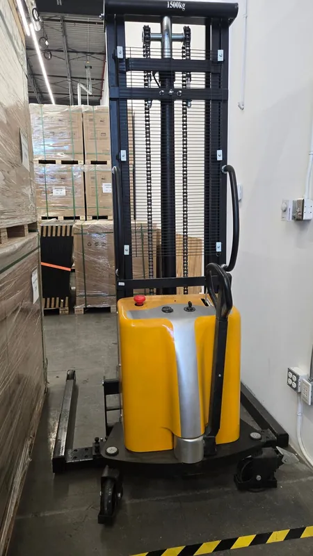 3300 lb Semi Electric Stacker EMS1535-II