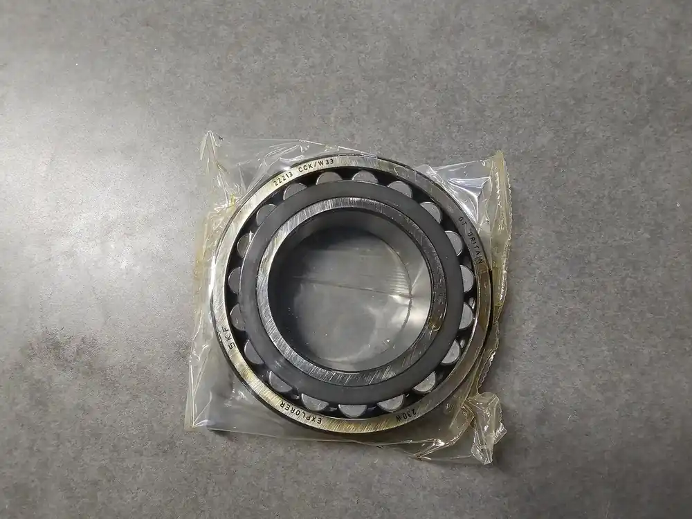 Spherical Roller Bearing 65mm ID x 120mm OD x 31mm W, 22213 CCK/W33