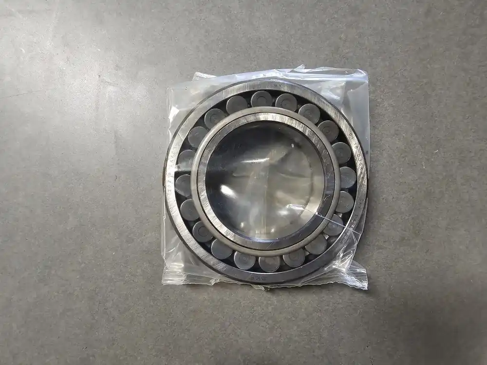 Spherical Roller Bearing 90mm ID x 160mm OD x 40mm W, 22218 EK/C3