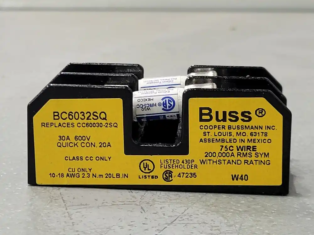 30 Amp 2 Pole Fuse Block BC6032SQ w/ Fuses
