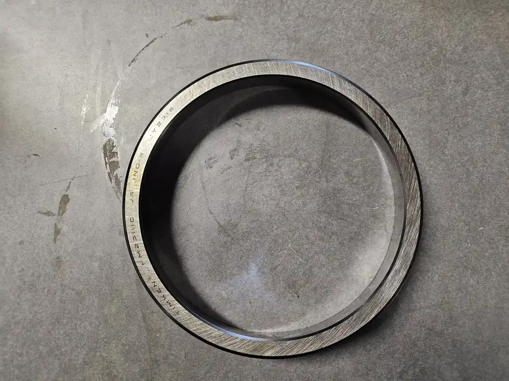 Tapered Roller Bearing 6" Bore, HM231110