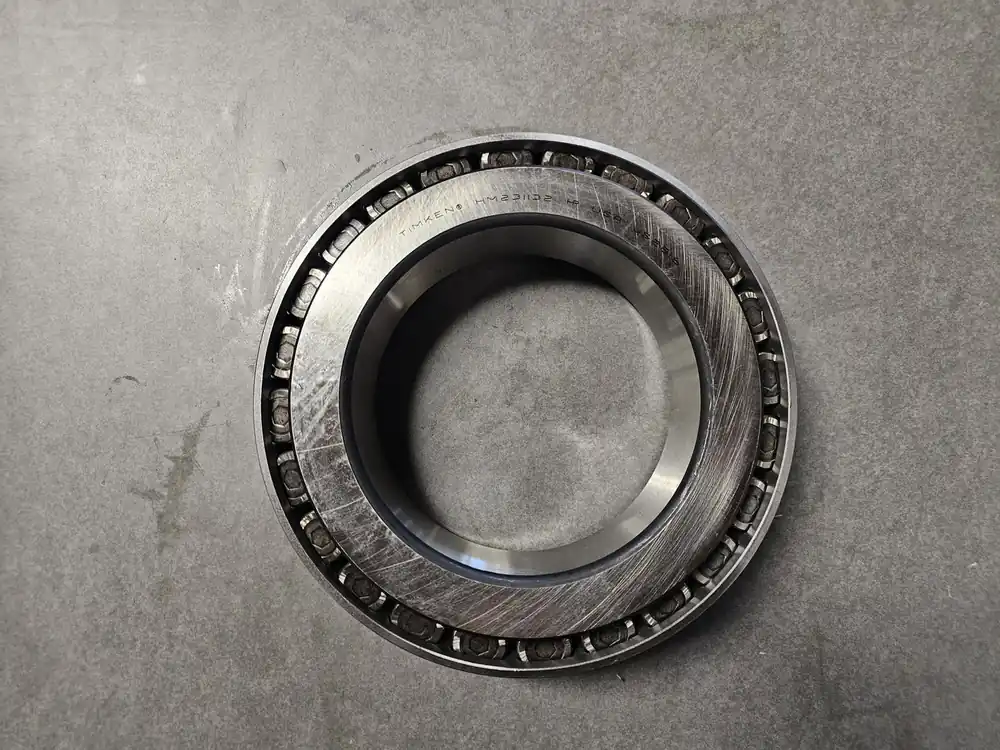 Tapered Roller Bearing 139mm ID x 236mm OD x 57mm W, HM231132-2