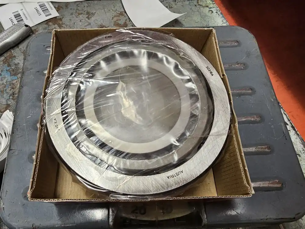 Tapered Roller Bearing 80mm ID x 170mm OD x 61.5mm W, 32316A