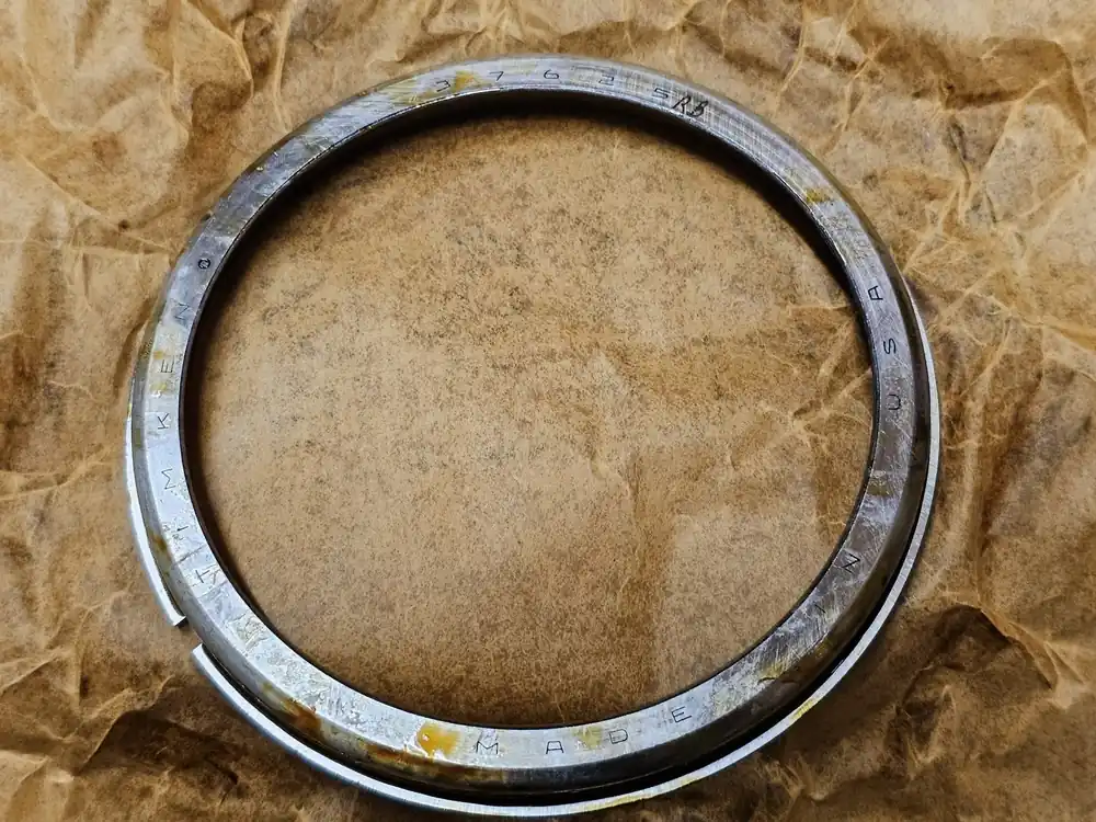 Tapered Roller Bearings Single Cup 158mm OD x 15 W, 37625RB