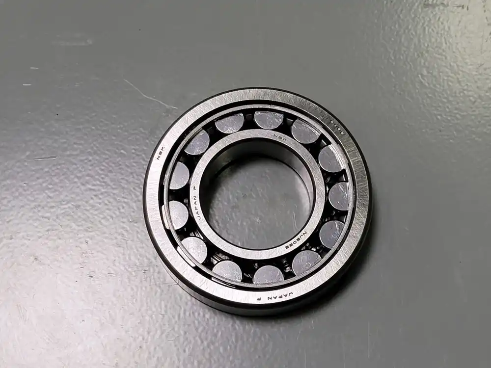 Cylindrical Roller Bearing No. NJ206E