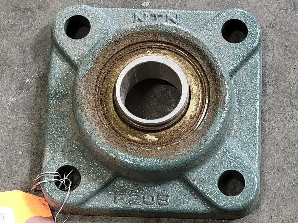 4-Bolt Square Flange Block Bearing AELF205-100D1