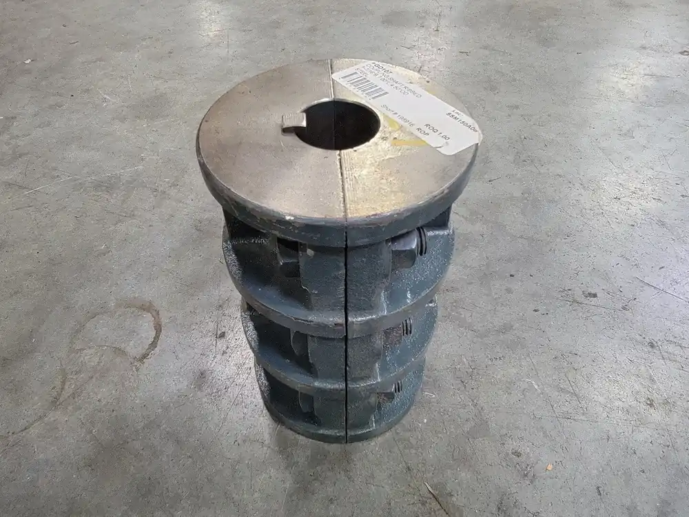 Rigid Compression Coupling No. GD107, 1-7/16" Bore, Ribbed Shaft