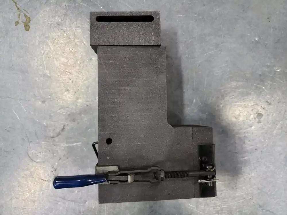 2/0 CONC to Steel Surface Welding Mold No. GBJGR332GR1