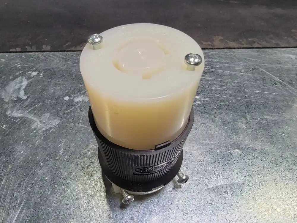 20 Amp HBL Connector Body, Twist Lock HBL2433CN