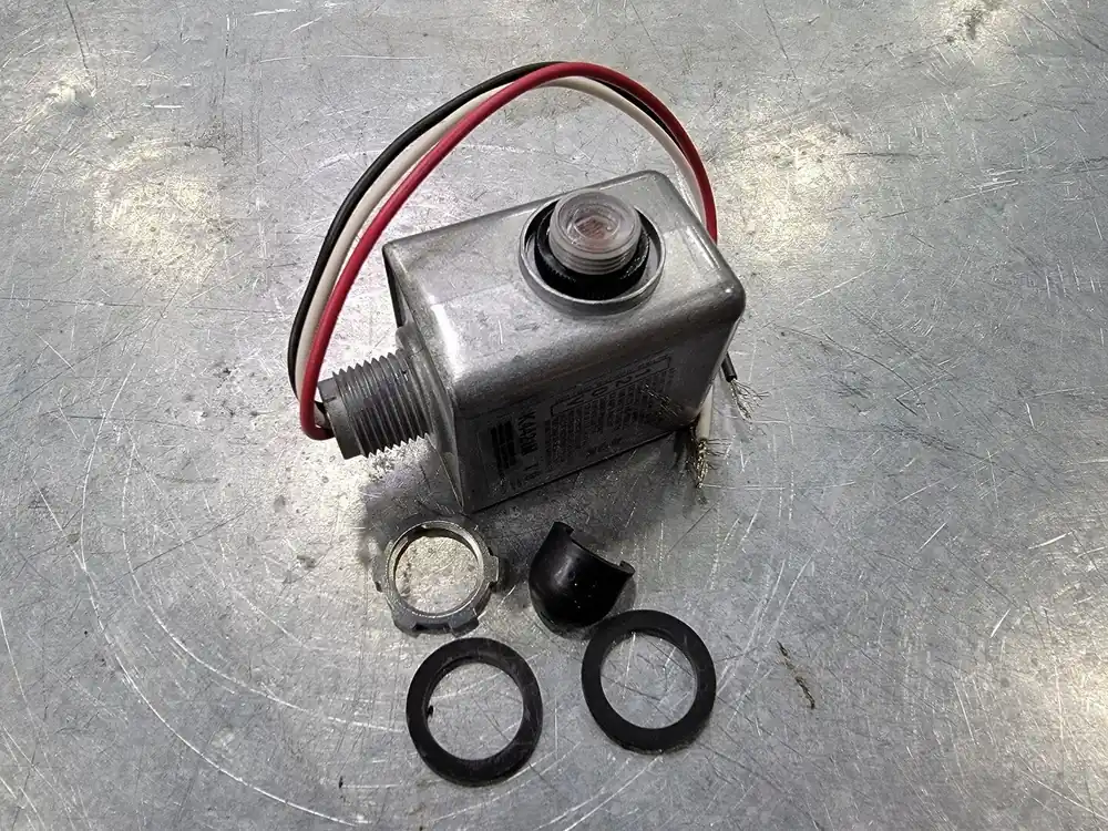 Metal Stem Mount Thermal Photocontrol K4421M