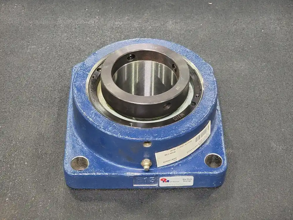 Square Flange Block Bearing 3" Bore, QMF15J300SM