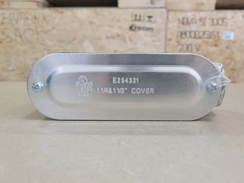 1-1/4" & 1-1/2" Cover Conduit Body LB-125-CG, 8782 (Box of 2)