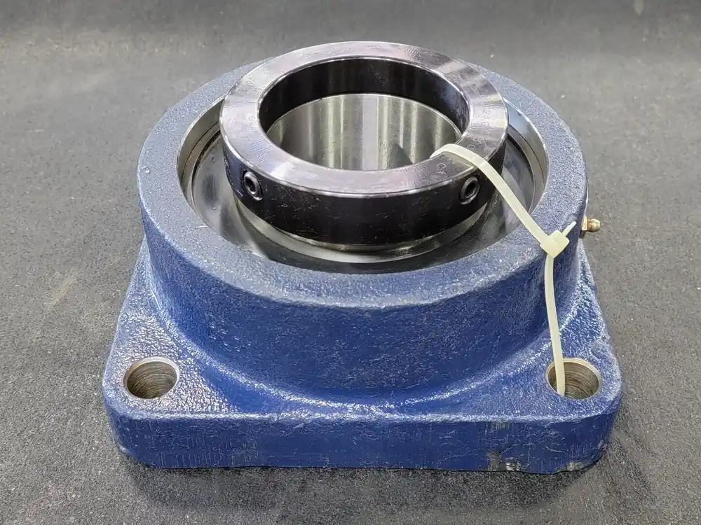 Square Flange Block Bearing 3-7/16" Bore, QMFL18J307S