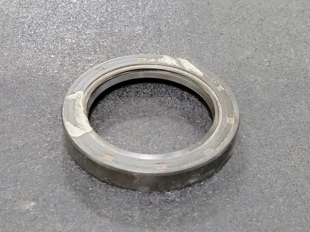 Metric Oil Seal No. 60X82X12DL, 60X82X12 mm