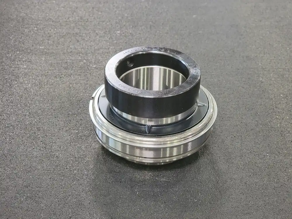 Ball Insert Bearing UELS212-207NR