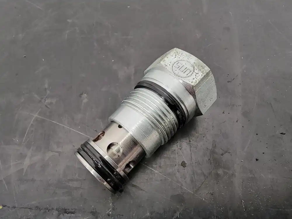 40 gpm Free Flow Nose to Side Check Valve CXFAXAN