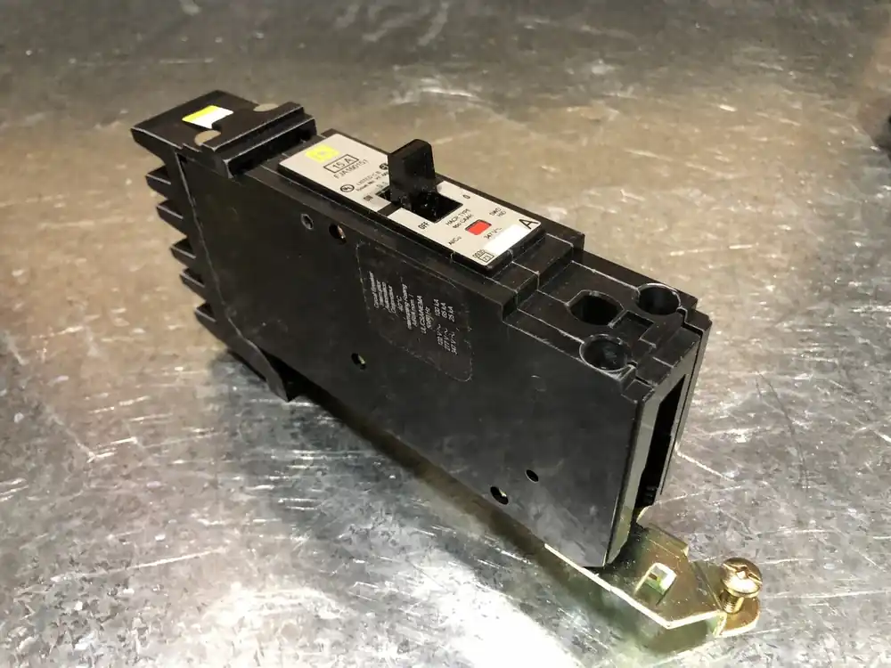 15 Amp, 1 Pole, 347 volts Circuit Breaker FJA160151