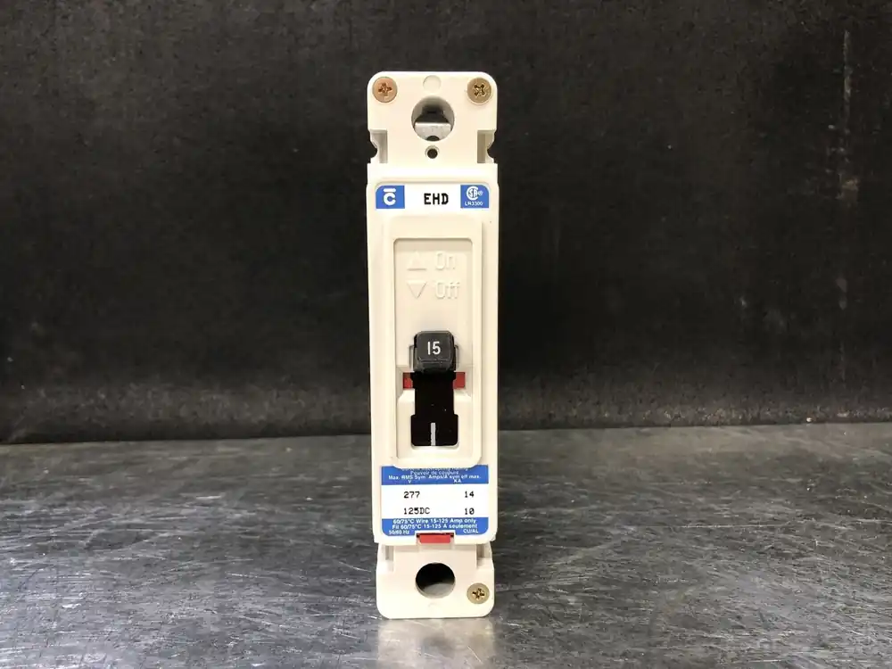 15 Amp, 1 Pole, 277 volts Circuit Breaker EHD1015