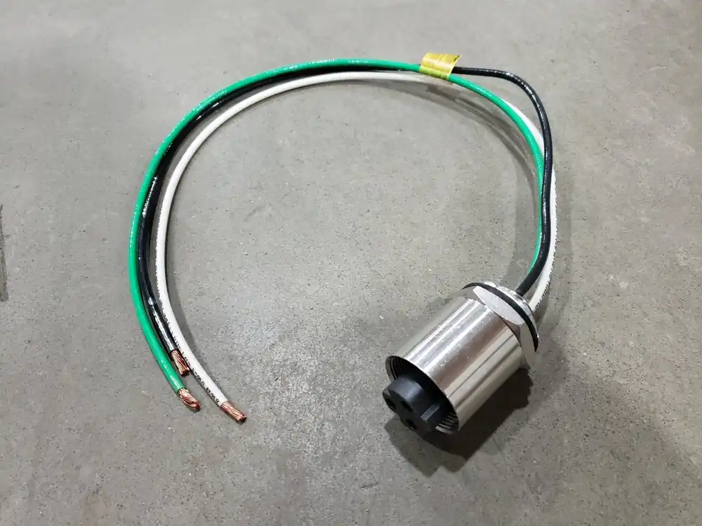 3/4"- 14 NPT, 3 Pole Power Receptacle 1300660258
