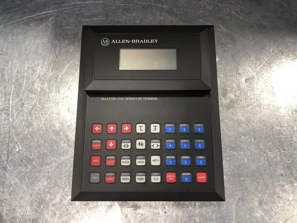Bulletin Operator Terminal Controller 1740-PT1