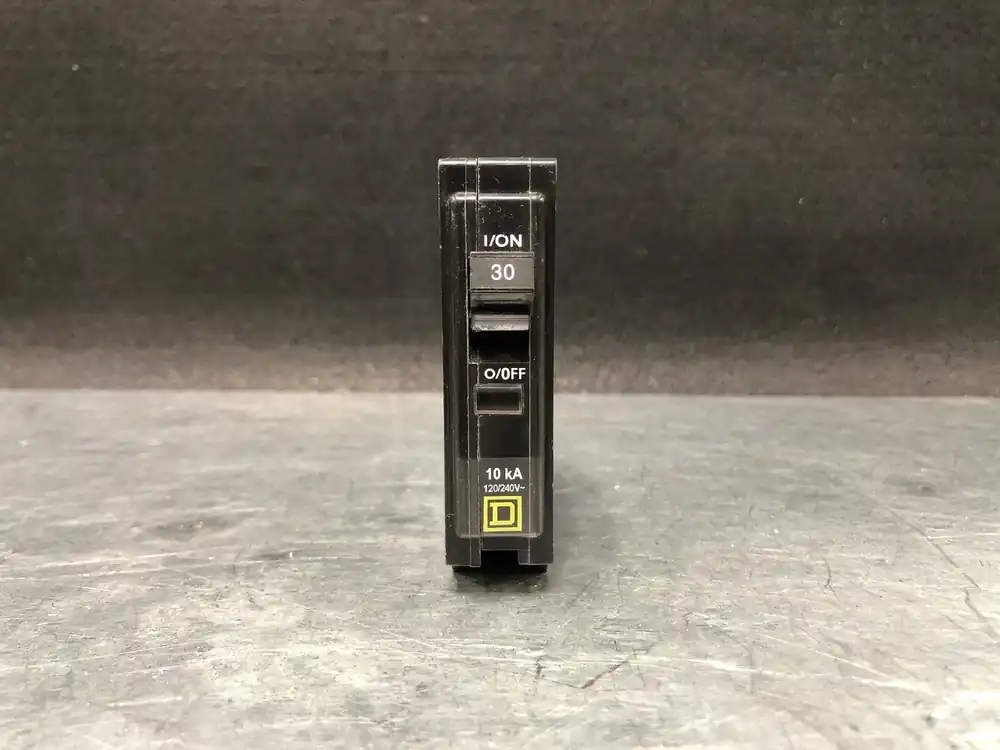 30 Amp, 1 Pole, 120/240 volts Circuit Breaker QO130