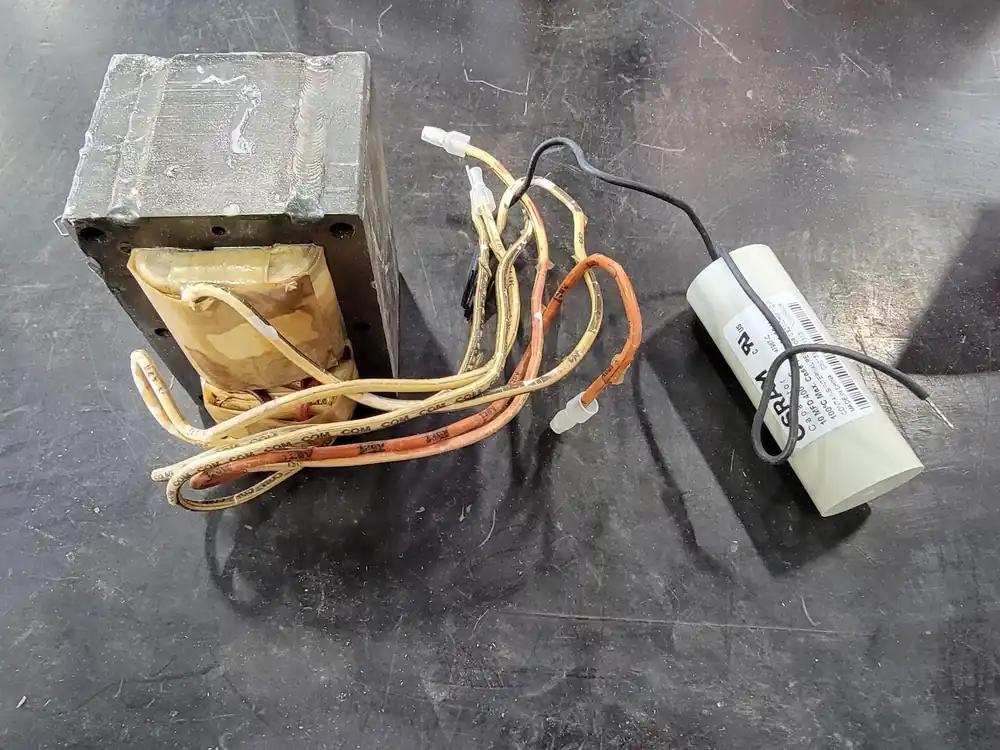 120/277/347 Volts Metalarc Magnetic Ballast M175/TRI