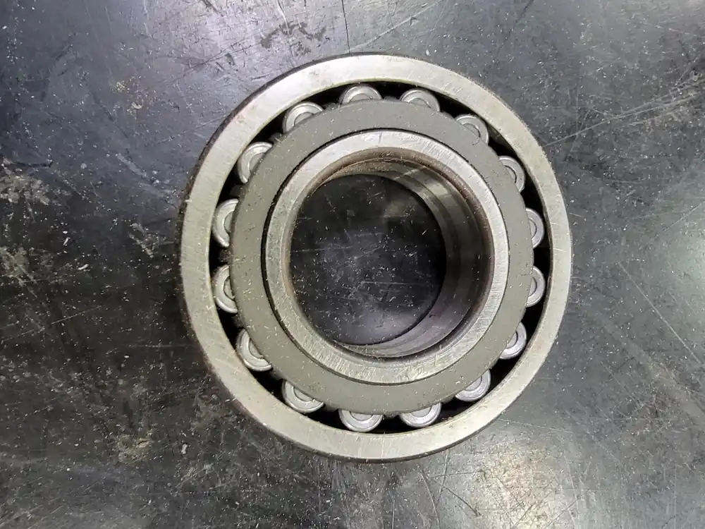 Spherical Roller Bearing No. 22207 CCK/W33