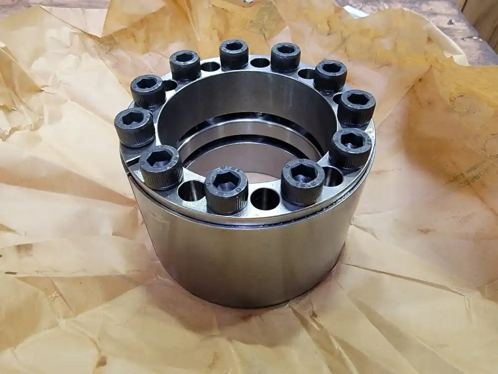 4-3/4" Locking Assembly/Keyless Bushing T122304