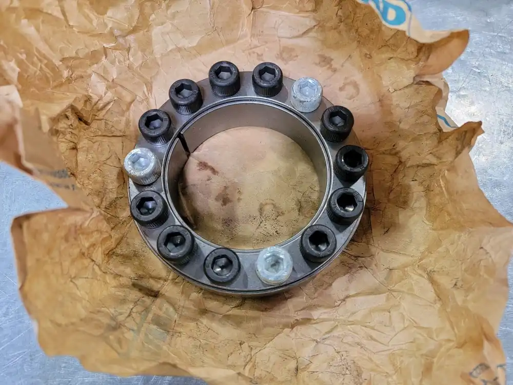 3-1/8" x 120 mm Locking Assembly/Keyless Bushing B402302