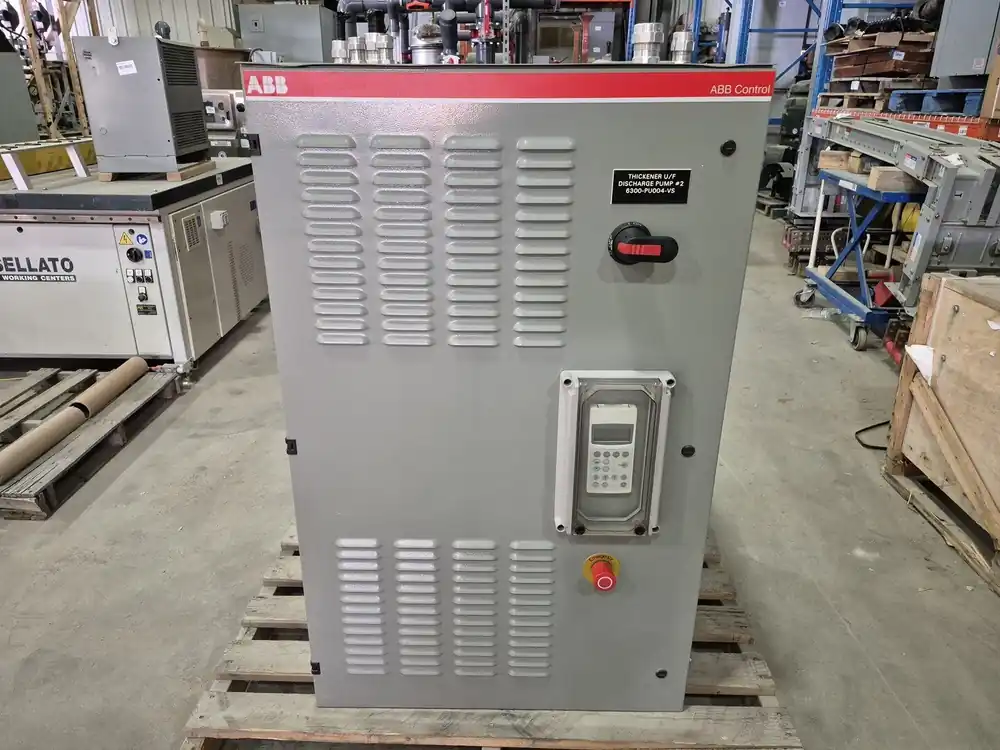 25 hp, 600 Volt, 3-ph VFD ACS800-04-0030-7+K454+L503