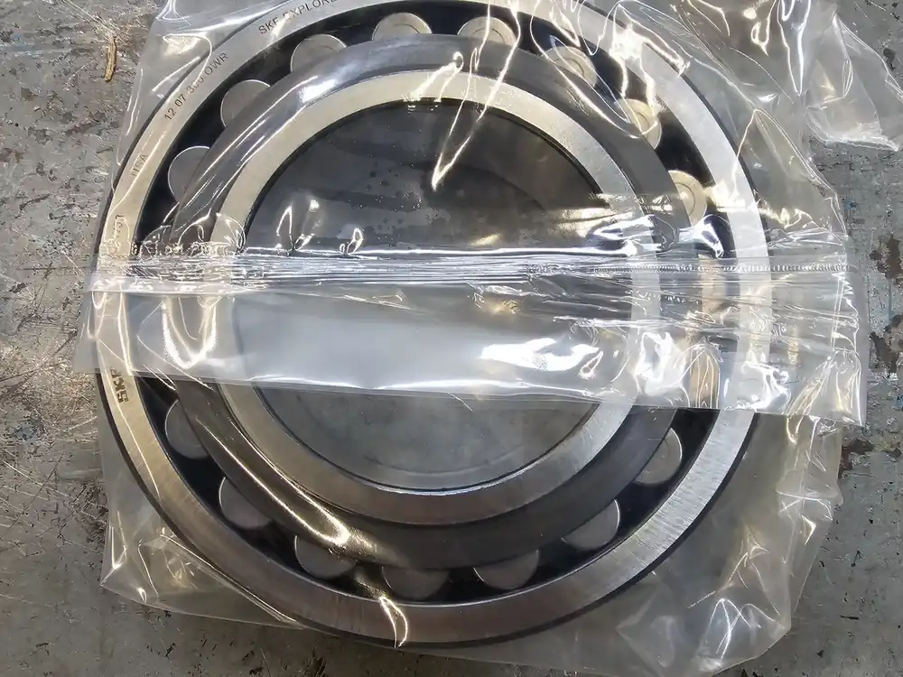 Spherical Roller Bearing 40mm ID x 250mm OD x 68mmW, 22228 CCK/C3W33