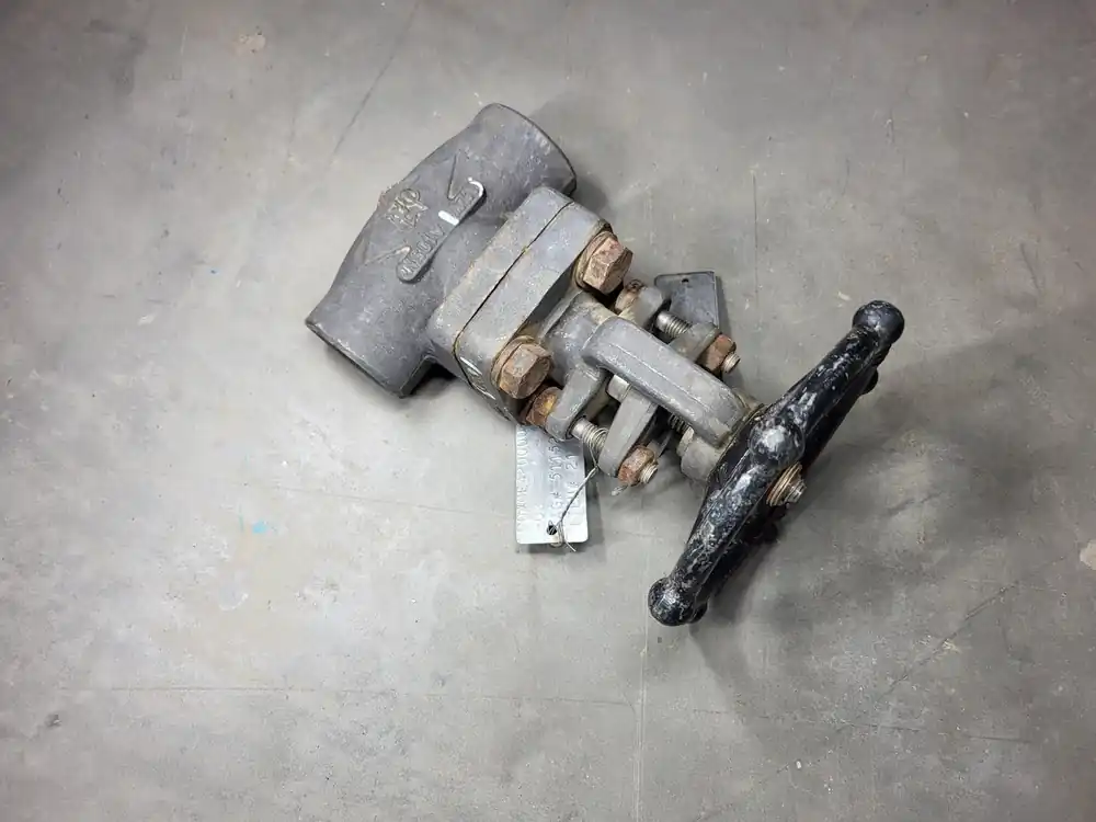 1" Class 800 Gate Valve 810