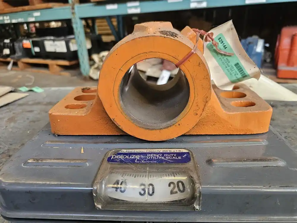 215 Pillow Block Bearing Journal Babbitt, 2-15/16" Bore