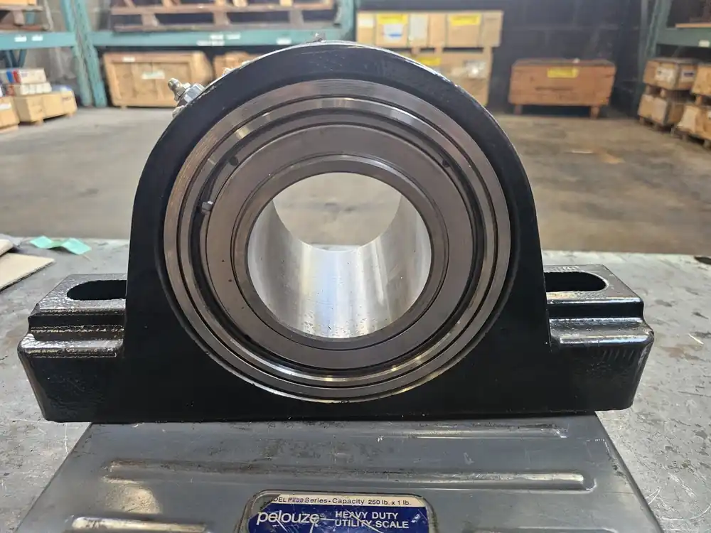 Pillow Block Roller Bearing, 3-15/16" Bore, PEB22463H