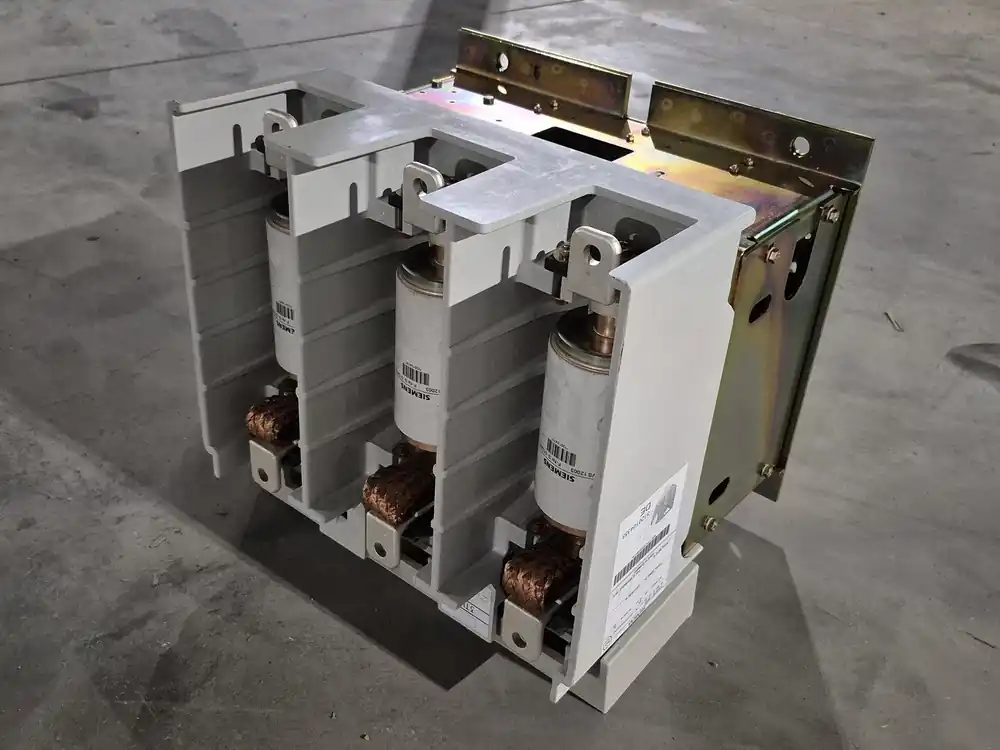 400 Amp, 3 Pole, 12 kV Vacuum Contactor 3TL6515-0AK2