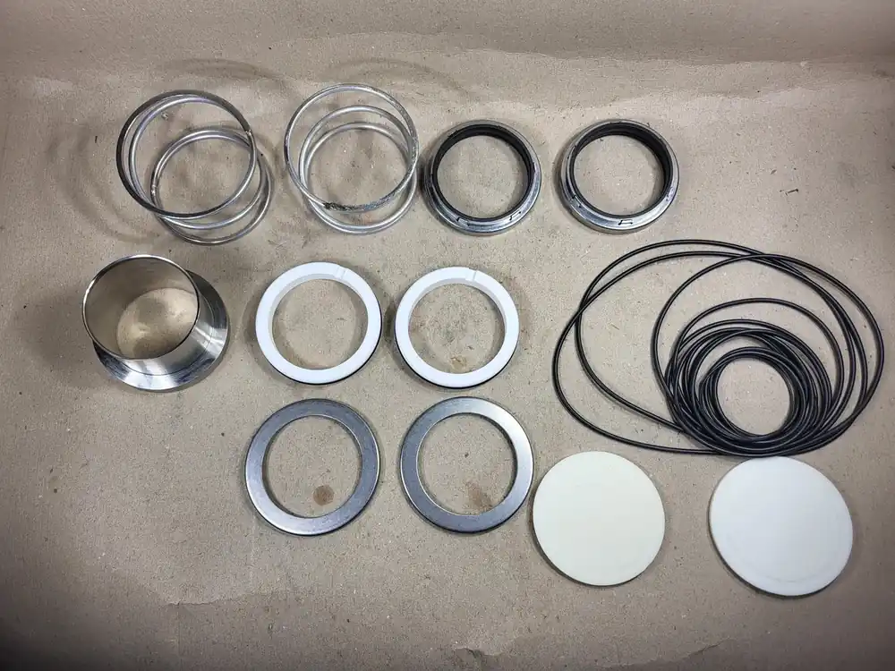 Seal Kit S4T/S8LA 517000687